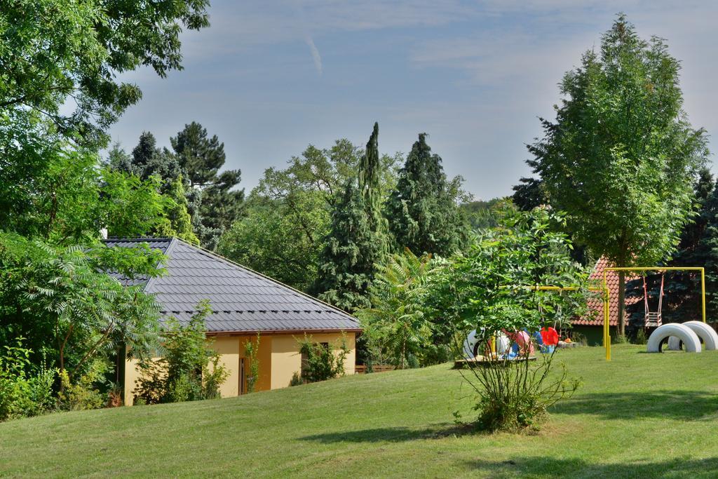 Areal Hradisek Villa Klobouky u Brna Exterior photo